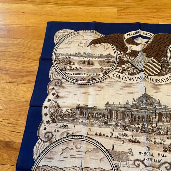 NWT Smithsonian Echo Centennial Vintage Scarf 1776 1876 Original Box Blue - Picture 3 of 9